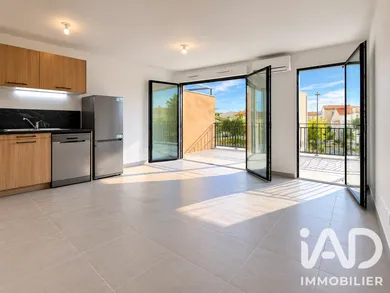 Duplex à Sarrians (84260)