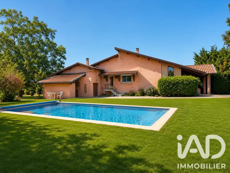 Maison 7 pièces 157 m² · à La Côte-Saint-André · 157 m² · 269 960 €