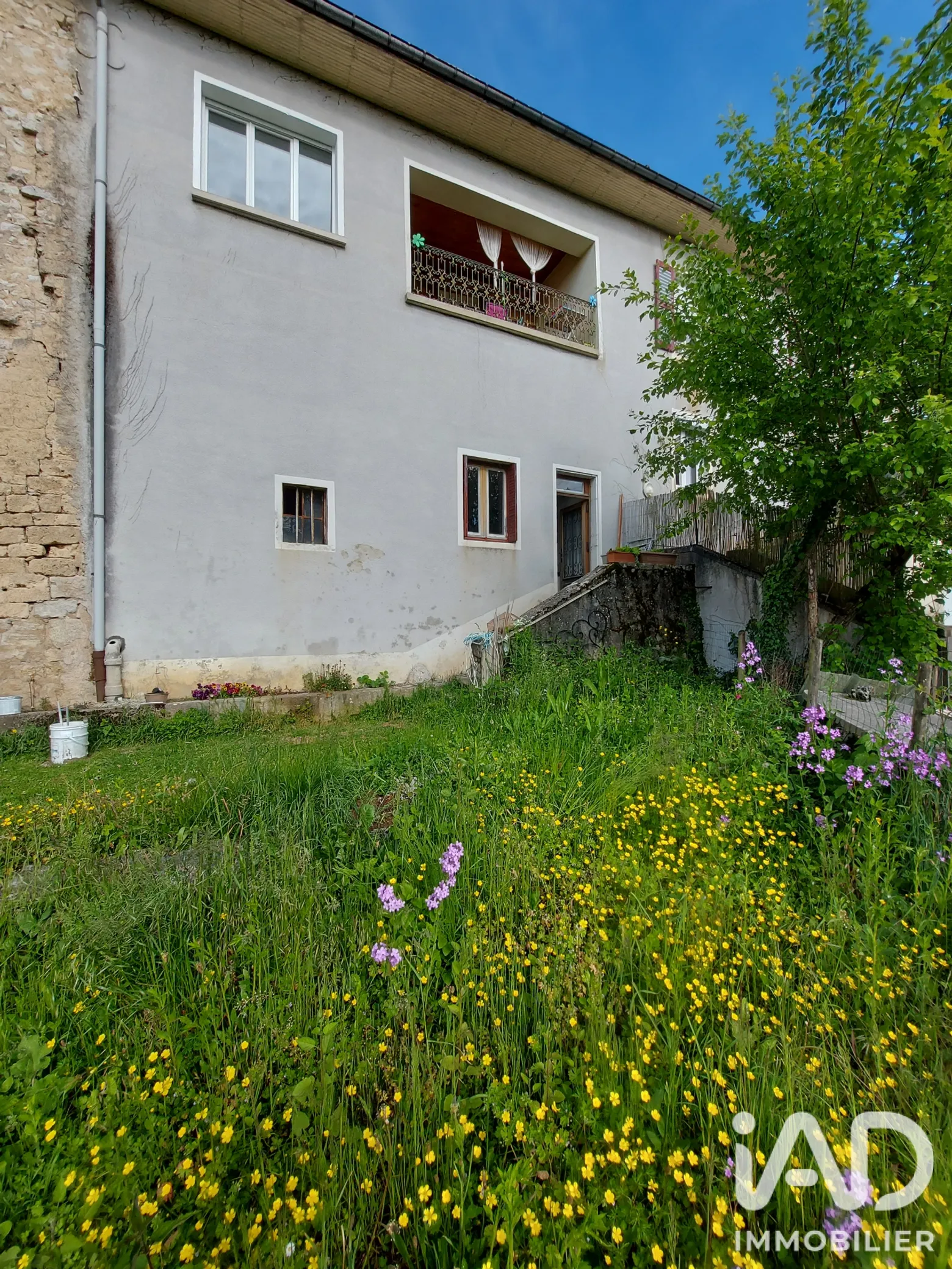 Vente maison à Arinthod (39240) : maison de village 3 pièces 73 m² - 2027762 — 2