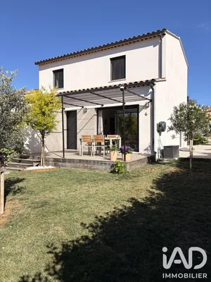 Maison traditionnelle à Pierrevert (04860)