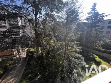 Studio à Neuilly-sur-Seine (92200)