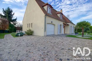Maison traditionnelle à Saint-Prix (95390)