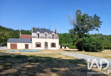 Maison d'architecte à Châtillon-sur-Cher (41130)