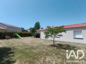 Detached house in Montrevault (49110)