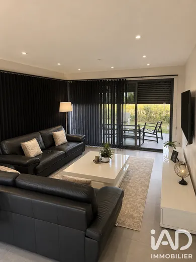 Townhouse in Montreuil-Juigné (49460)