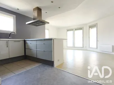 Apartment in Lille (59000)