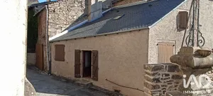 Maison de village à Salles-Curan (12410)