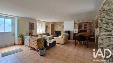 Townhouse in Pluvigner (56330)
