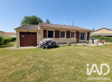 Village house in Saint-Pierre-d'Exideuil (86400)