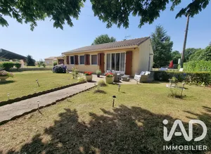 Maison de village à Saint-Pierre-d'Exideuil (86400)