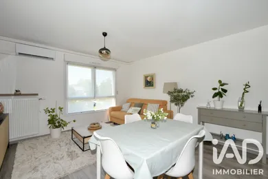 Apartment in Saint-Priest (69800)