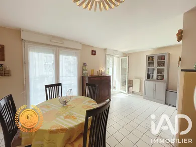 Apartment in Grenoble (38100)