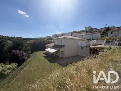 Maison traditionnelle à Saint-Jean-Bonnefonds (42650)