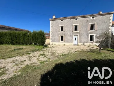 Maison à Châtillon-sur-Thouet (79200)