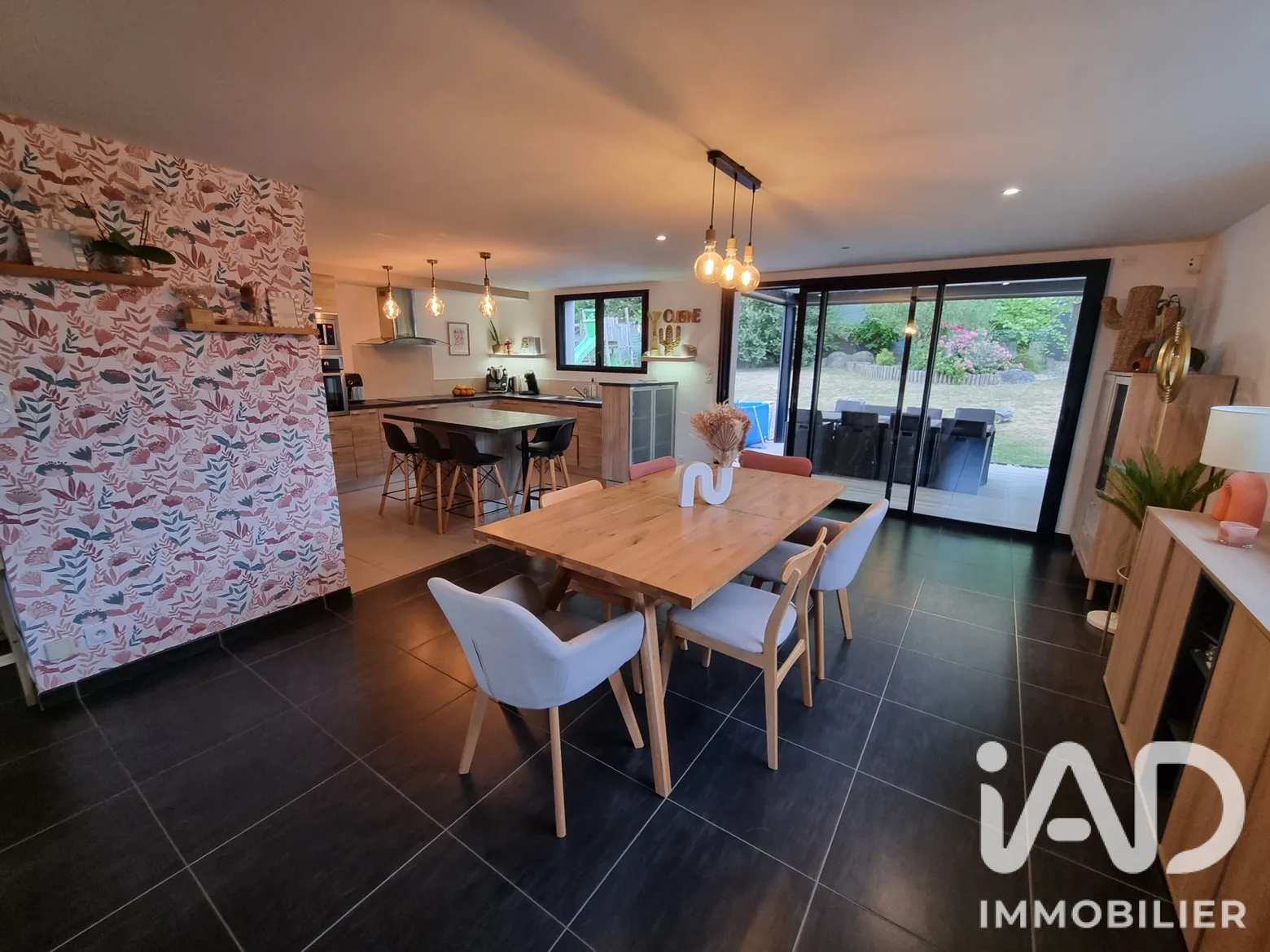 Vente maison à Les Epesses (85590) : maison 8 pièces 161 m² - 2057037 — 2