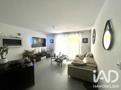 Apartment in Aix-en-Provence (13090)