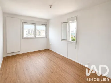 Appartement à Villeneuve-la-Garenne (92390)