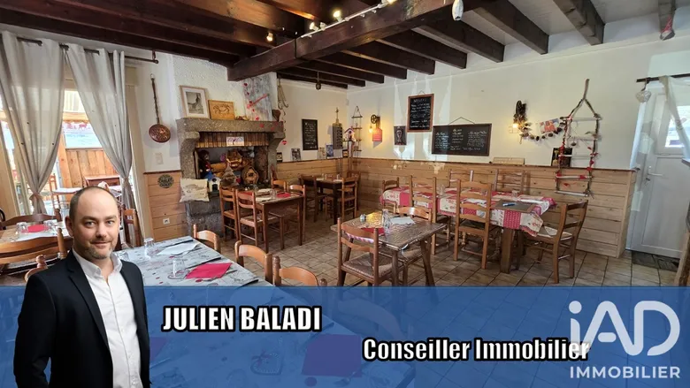 Restaurant à Saint-Julien (22940) · 200 m² · 60 400 €