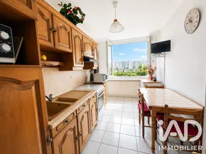 Apartment in Saint-Étienne (42100)