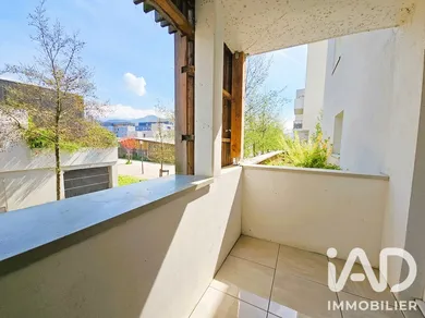 Apartment in Grenoble (38100)