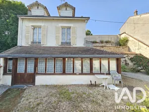 House in Maintenon (28130)