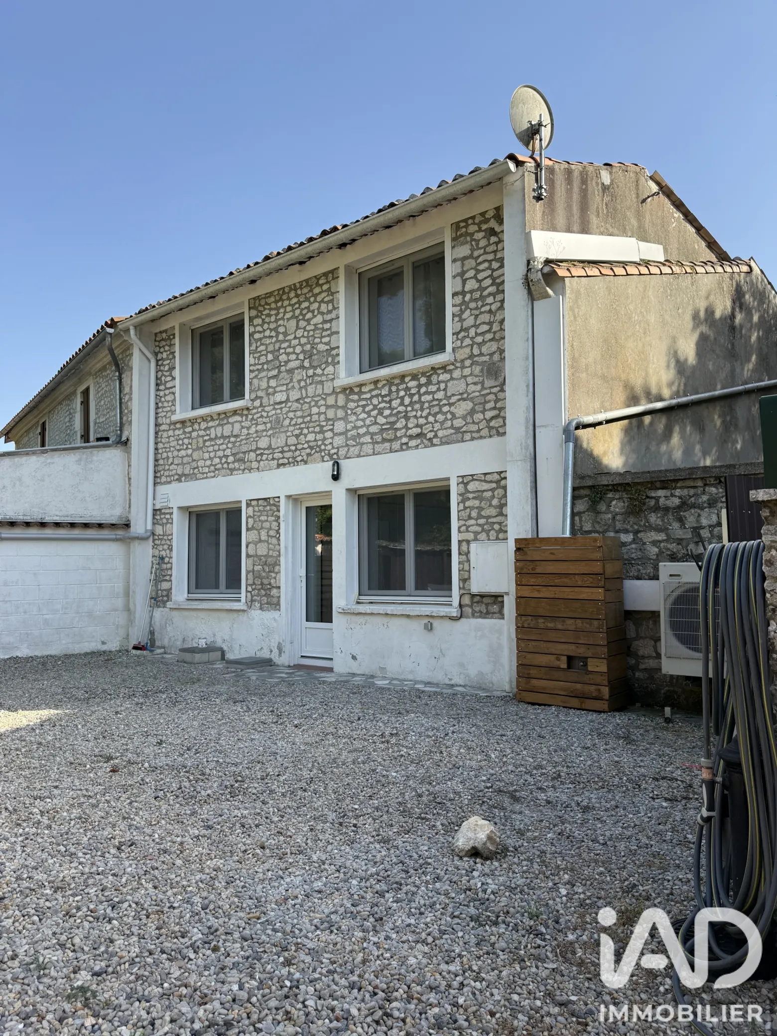 Vente maison à Colombiers (17460) : maison de campagne 3 pièces 63 m² - 2058279 — 2