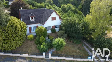 House in Paron (89100)