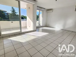 Apartment in Seilh (31840)