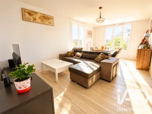 Apartment in Cusset (03300)