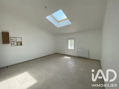 Duplex à Eyguières (13430)