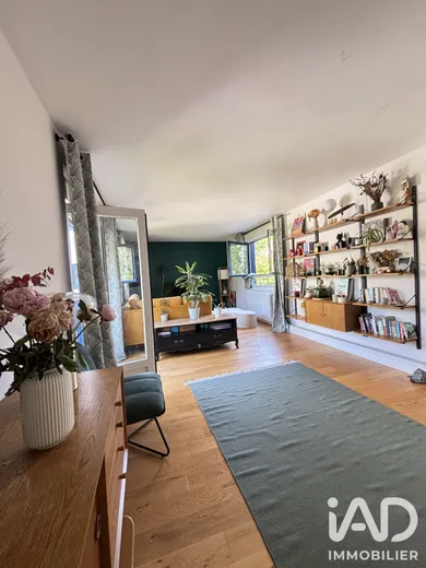 Apartment in Louveciennes (78430)