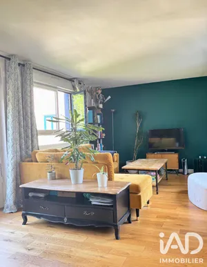 Apartment in Louveciennes (78430)