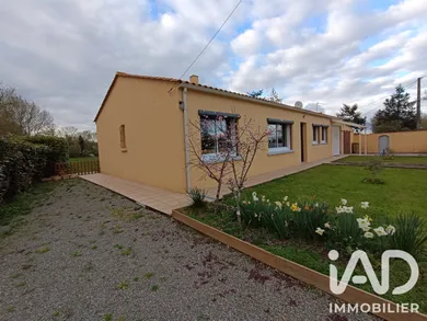Pavillon à Le Bernard (85560)