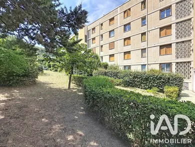 Apartment in Marseille (13011)