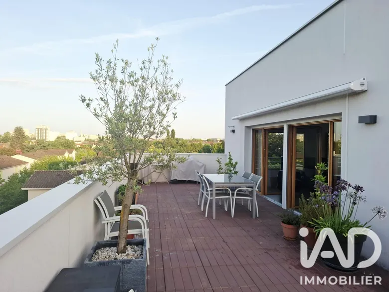 Appartement 4 pièces 100 m² · à Floirac · 100 m² · 370 000 €