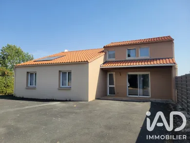 House in La Meilleraie-Tillay (85700)