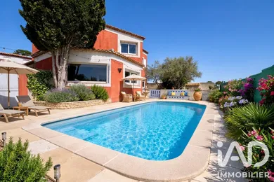 Architectural house in La Garde (83130)