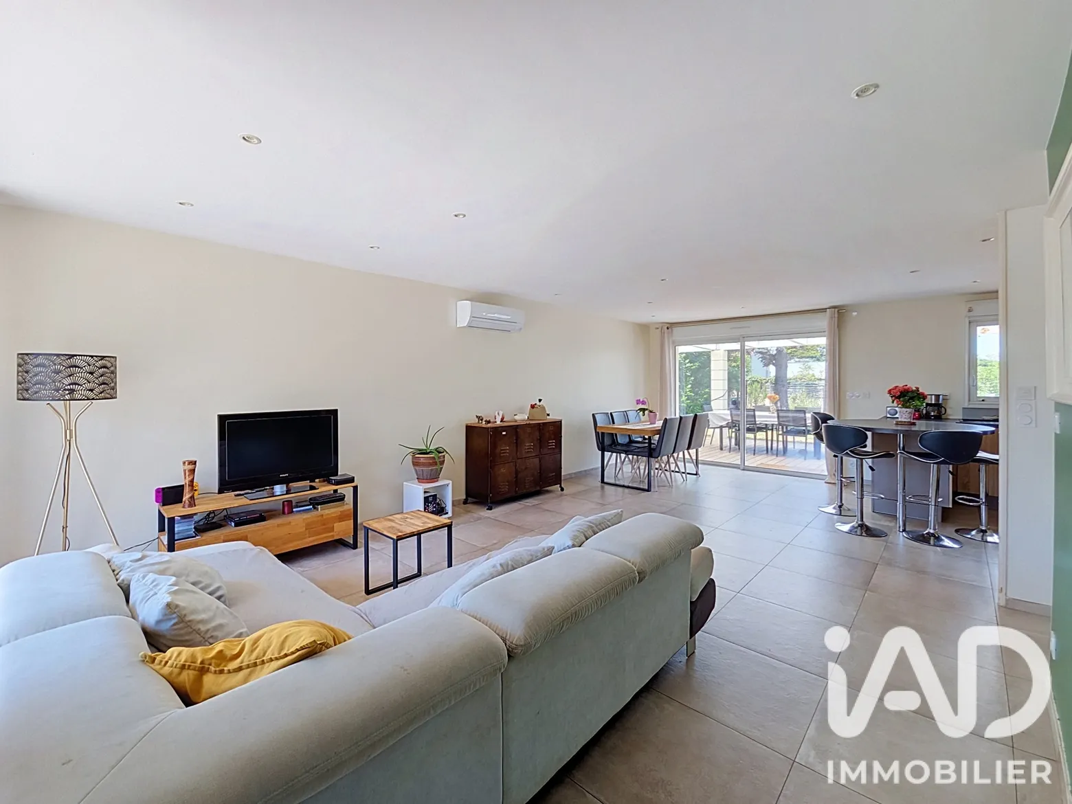 Vente maison à Ludon-Médoc (33290) : maison traditionnelle 6 pièces 122 m² - 2054352 — 2
