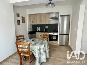Townhouse in Villeneuve-sur-Yonne (89500)