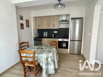 Maison à Villeneuve-sur-Yonne (89500)
