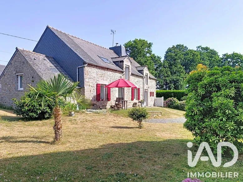 Maison 5 pièces 108 m² · à Plœuc-l'Hermitage · 108 m² · 207 000 €