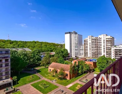 Apartment in Rosny-sous-Bois (93110)