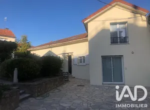 Maison à Versailles (78000)