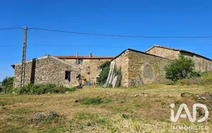 Ferme à Saint-Victor (07410)