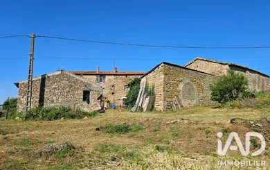 Ferme à Saint-Victor (07410)