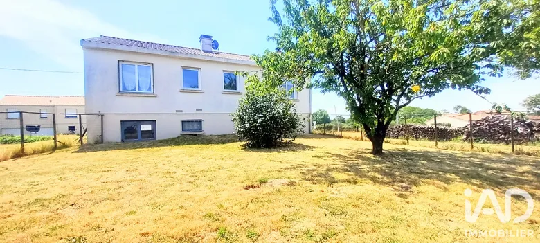 Maison 4 pièces 82 m² · à Saint-Aubin-des-Ormeaux · 82 m² · 158 000 €