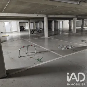 Garage à Paris (75019)