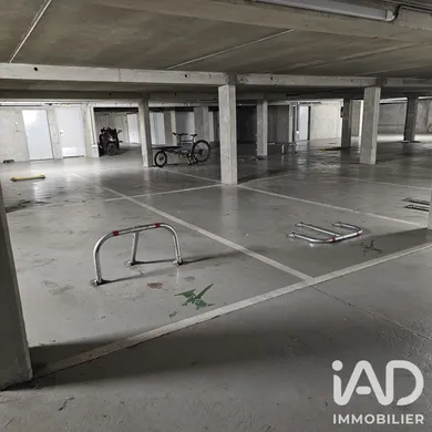 Garage à Paris (75019)