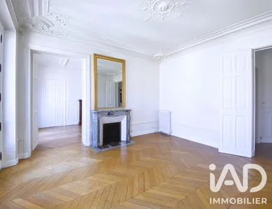 Appartement à Versailles (78000)