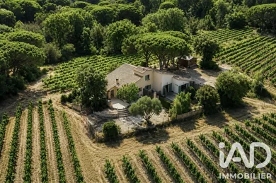 Maison de campagne à Le Plan-de-la-Tour (83120)